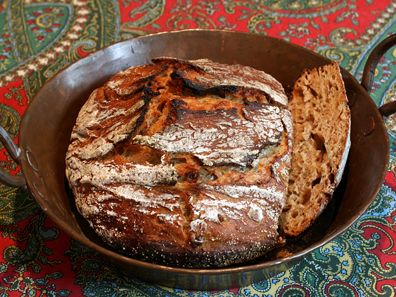 Bruce's Kitchen NoKnead Fig and Fennel Bread