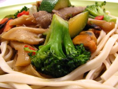 [Legumes_com_massa_Udon_1.jpg]