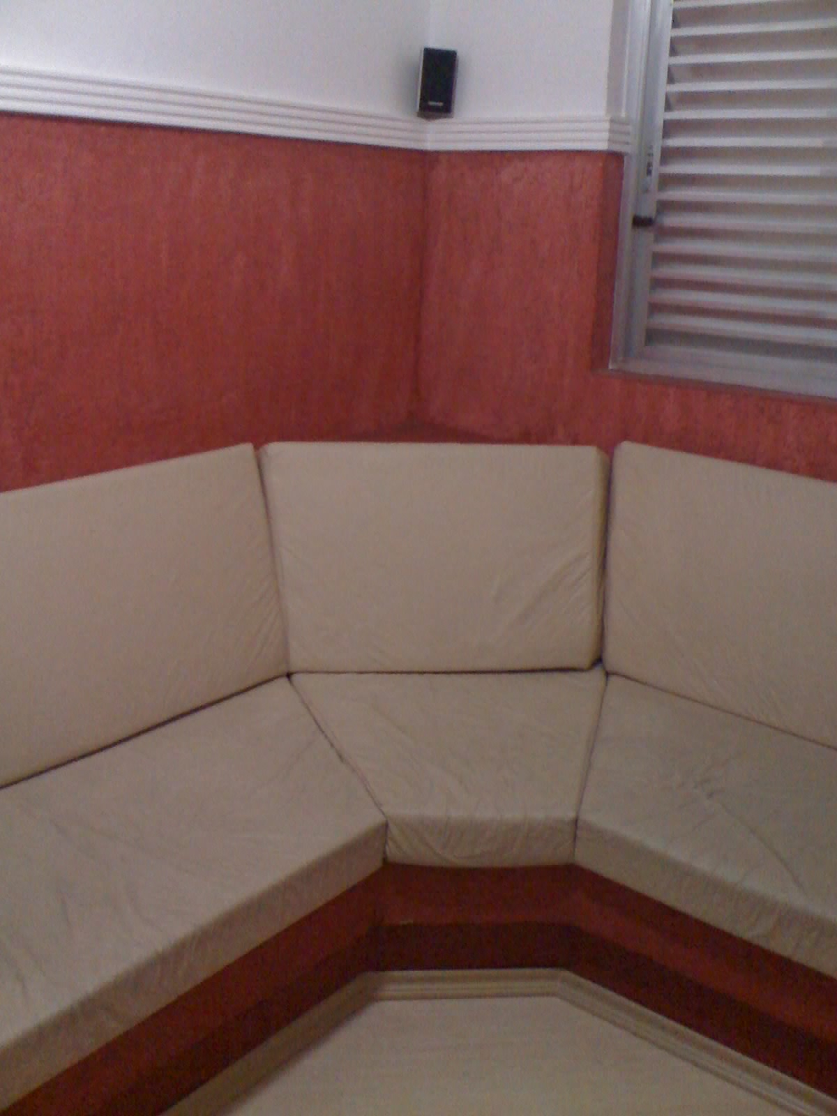 . Sofá em Alvenaria sob Medida