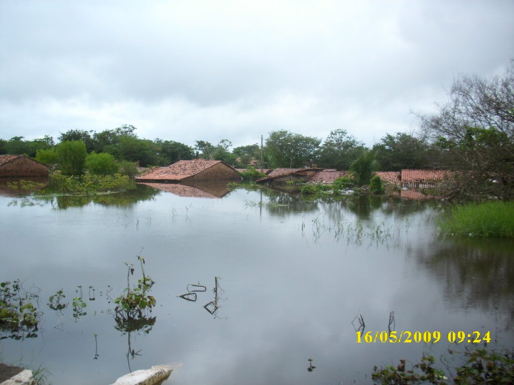 [enchente_avenida_mearim_bacabal_5.JPG]