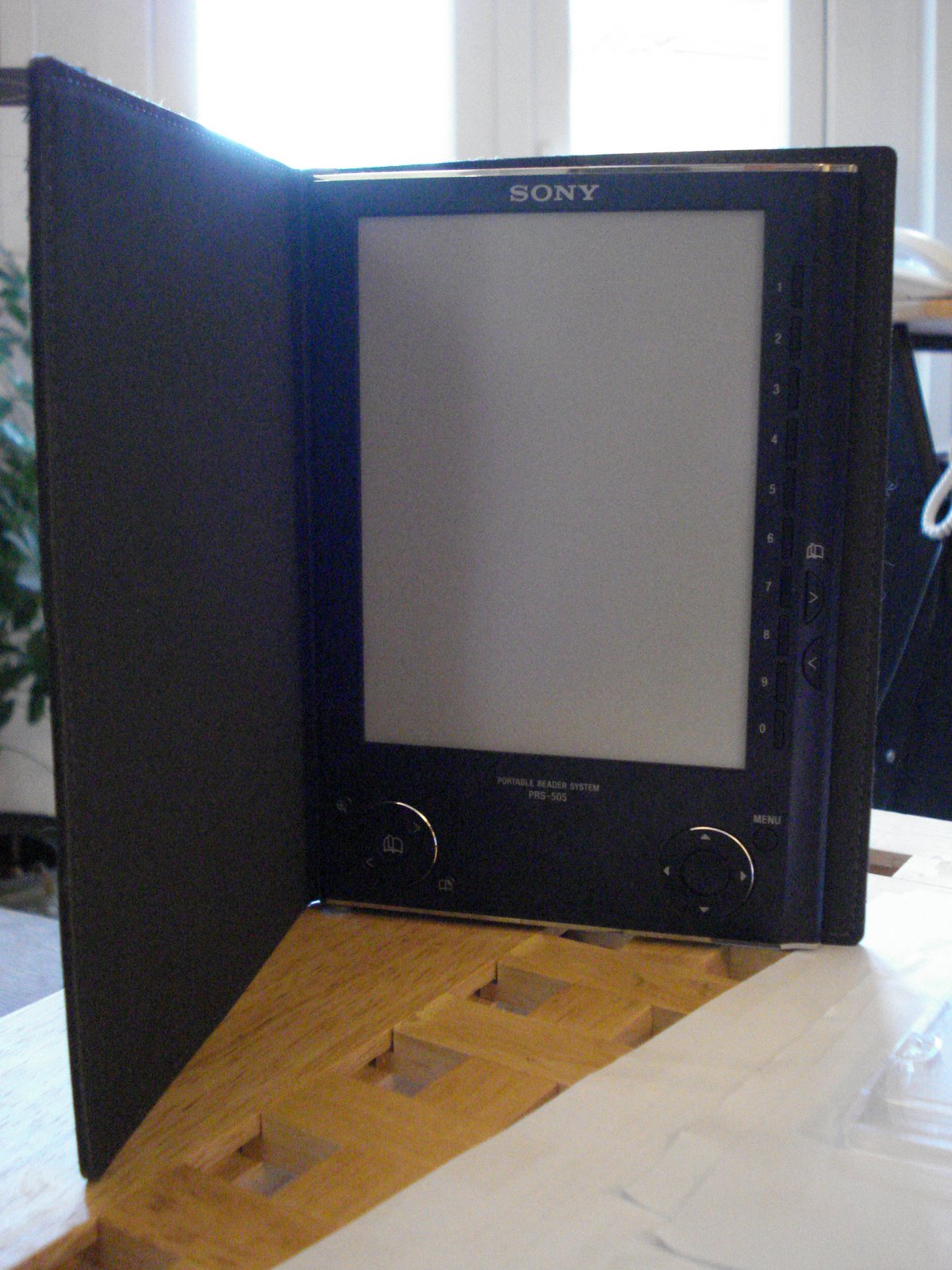 [Sony+Reader+002.jpg]