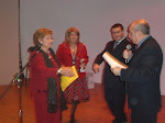 Una Premiazione del Concorso di Poesia IL BAGGESE con l'ASSESSORE MAGISANO che premia Anna F.V.