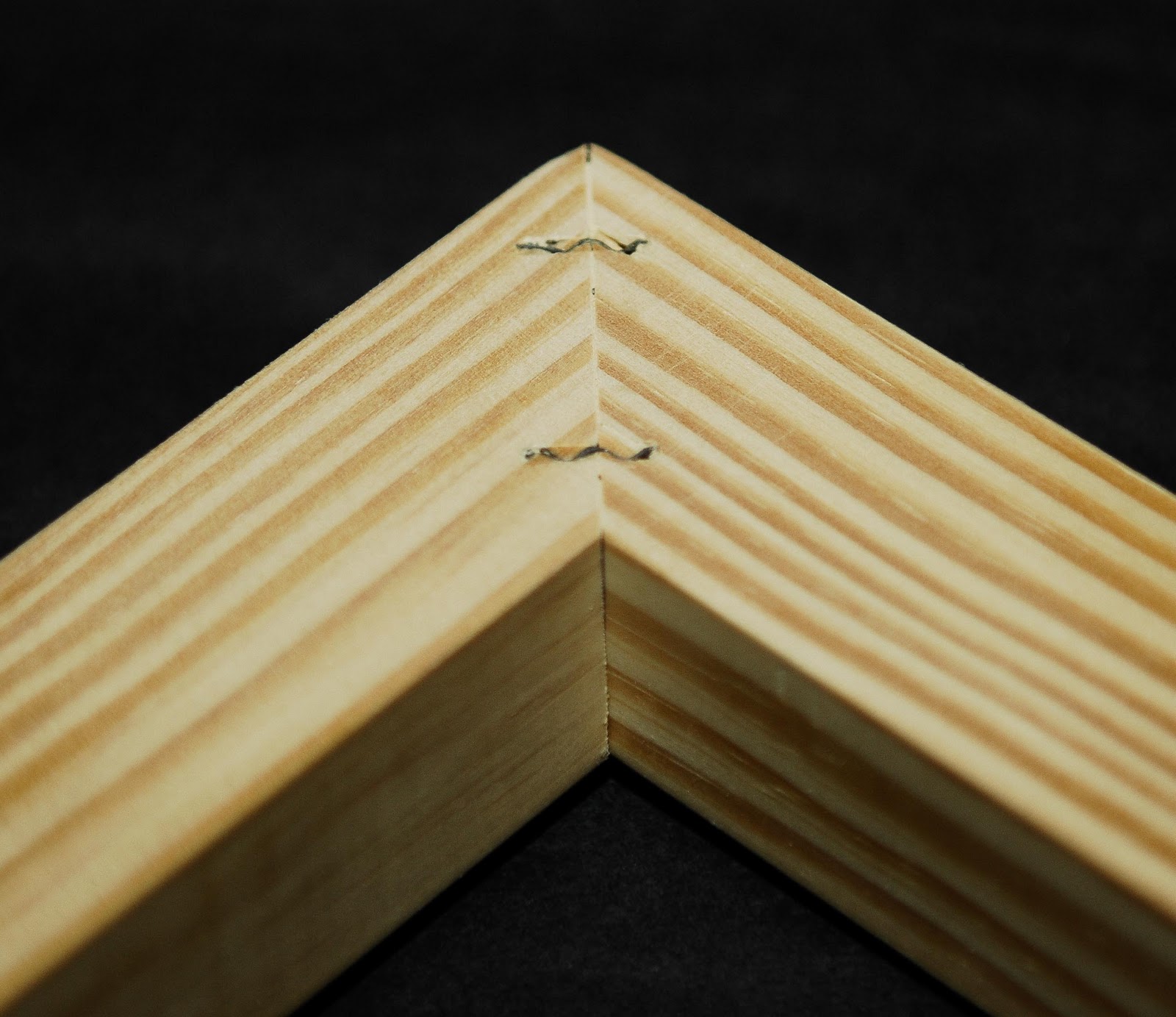 Bergs Canvas Gallery Equipment setup for stretcher bar construction.