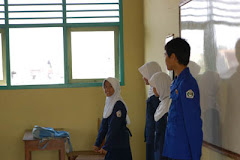 Kakak kelas kita.
