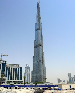 https://1.bp.blogspot.com/_V43CENEcZc8/SvkxXkAbGLI/AAAAAAAAACM/gBuWPJ6VrNk/s320/483px-Burj_Dubai_Under_Construction_on_27_June_2008.jpg