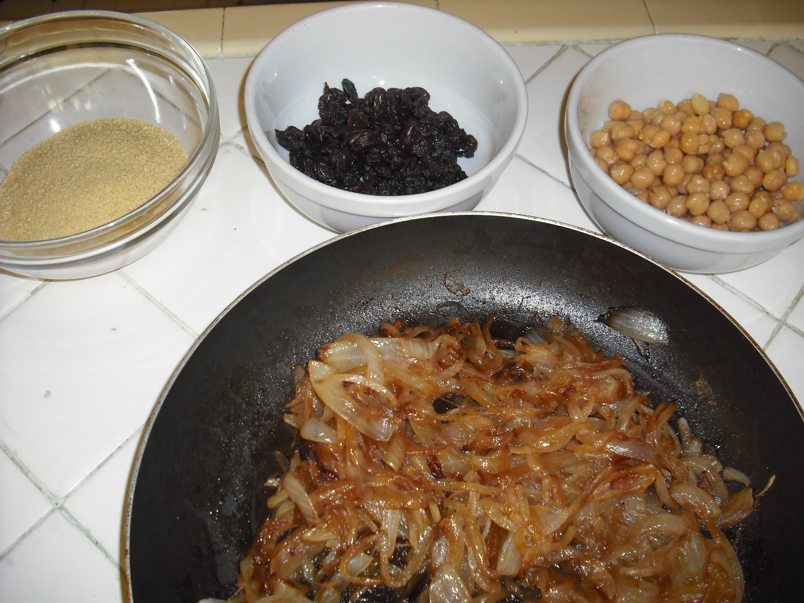 ERNESTINE SPAGHETTI COUSCOUS with RAISINS & GARBANZO BEANS