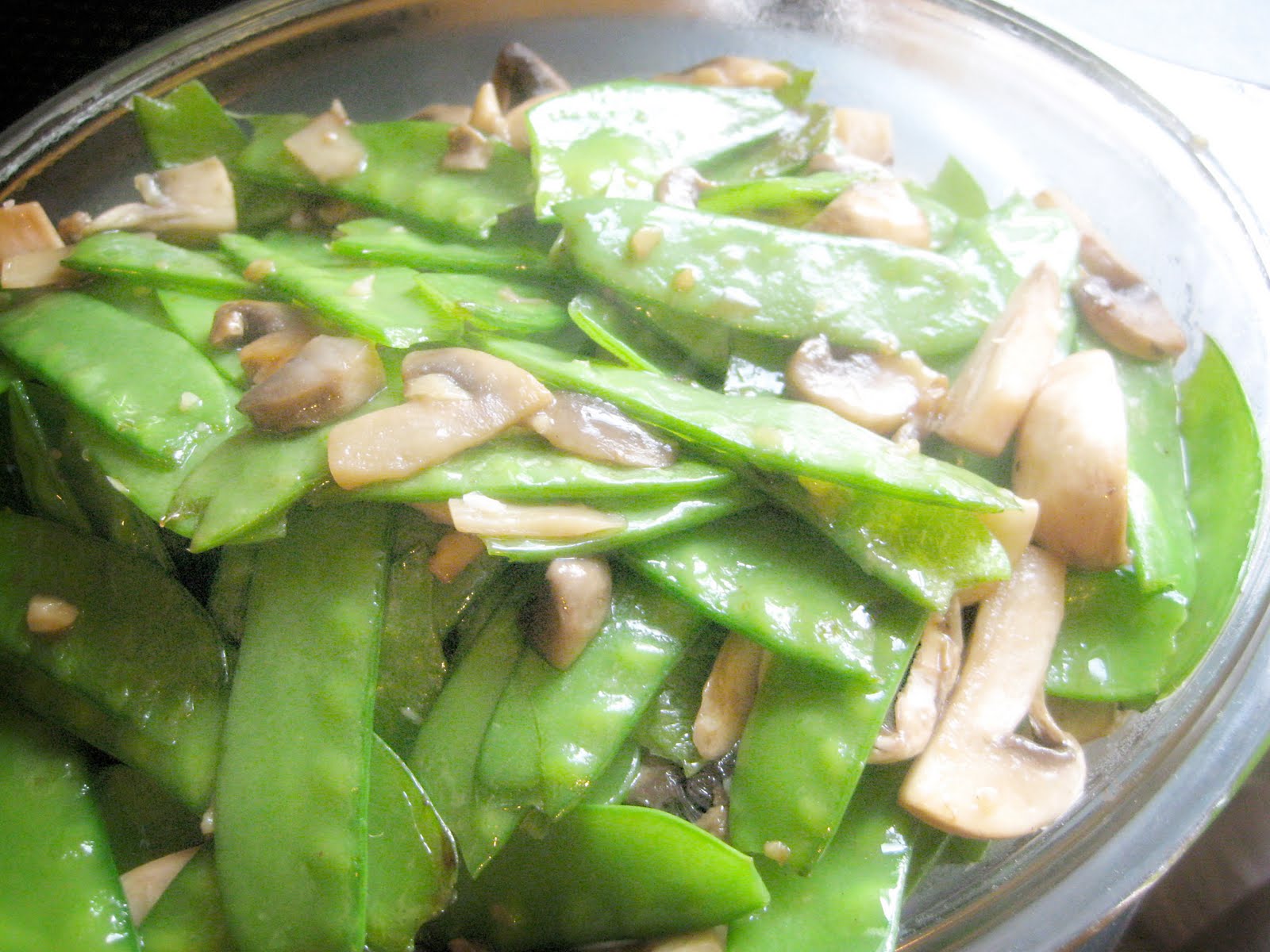 Chung Family Recipe Blog Snow peas with mushroom stir fry