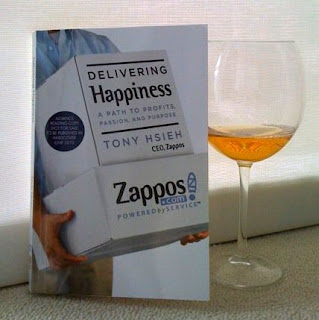 Delivering Happiness – Tony Hsieh Berbagi Kisah Suksesnya bersama Zappos