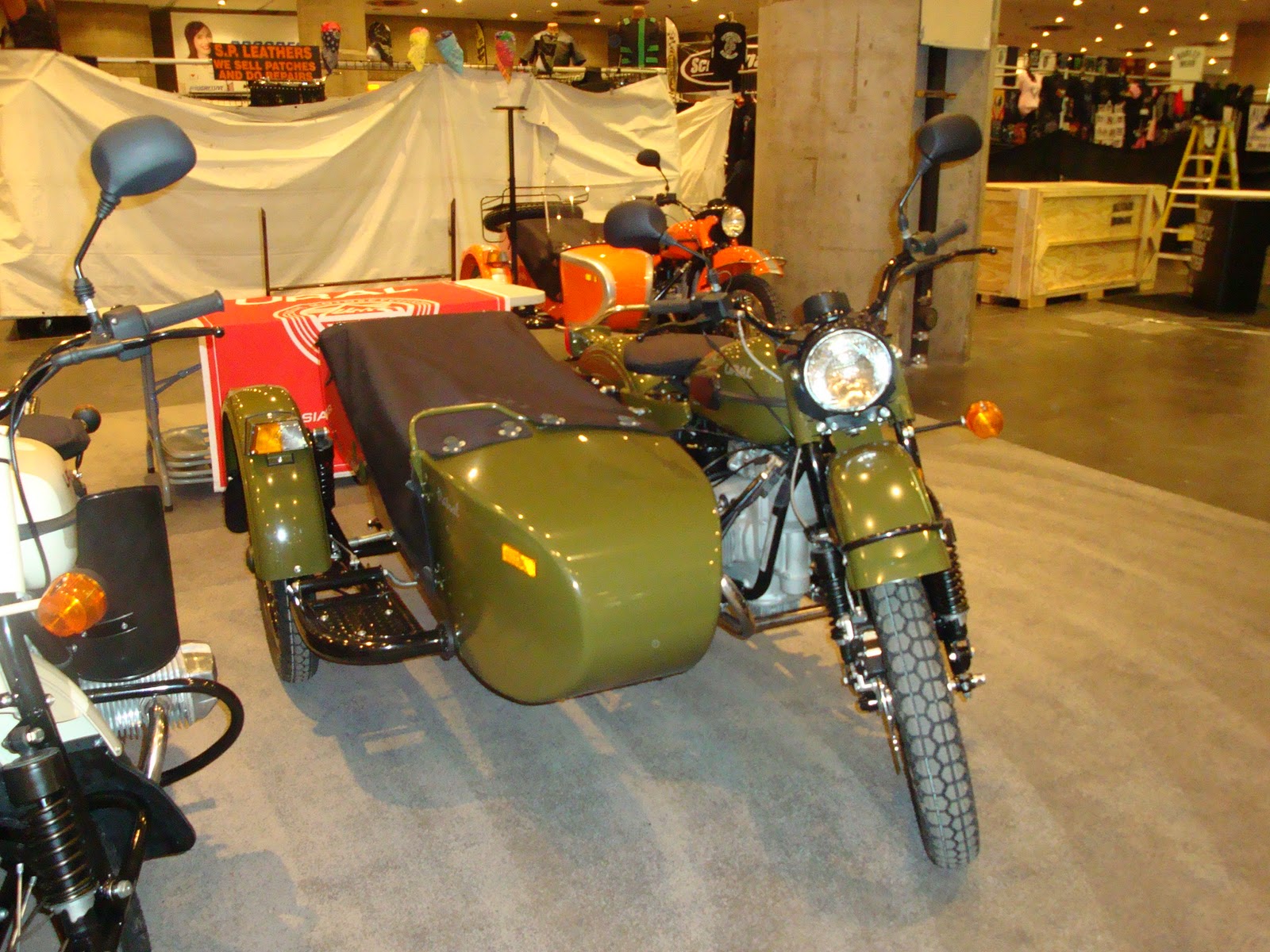 URAL+Khaki+side.JPG