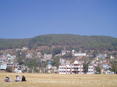 पाल्पा तानसेनको टुडिखेलबाट देखिने श्रीनगरको मनोरम दृश्य