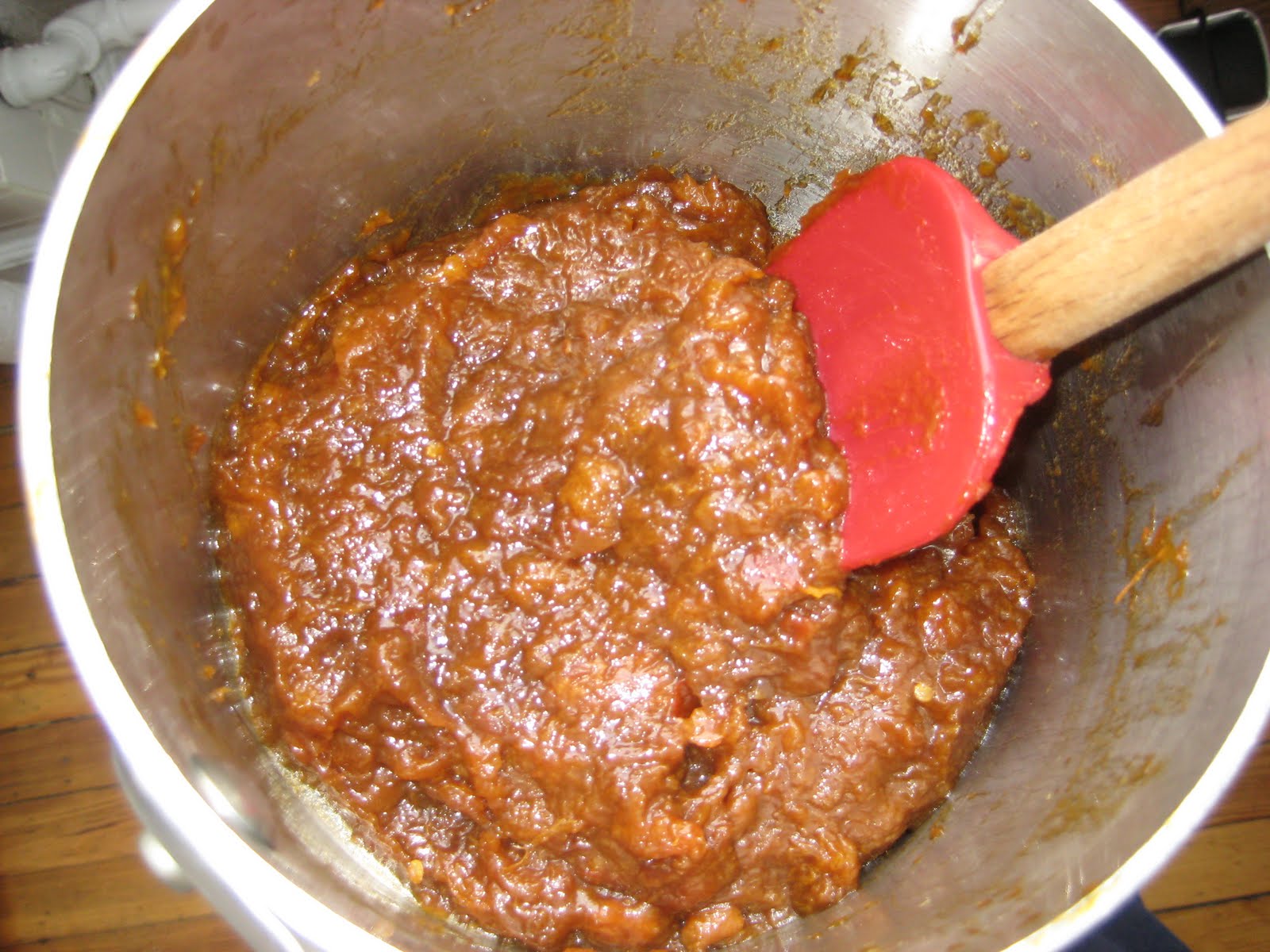 The Delicious Truth For Thanksgiving GingerApricot Chutney