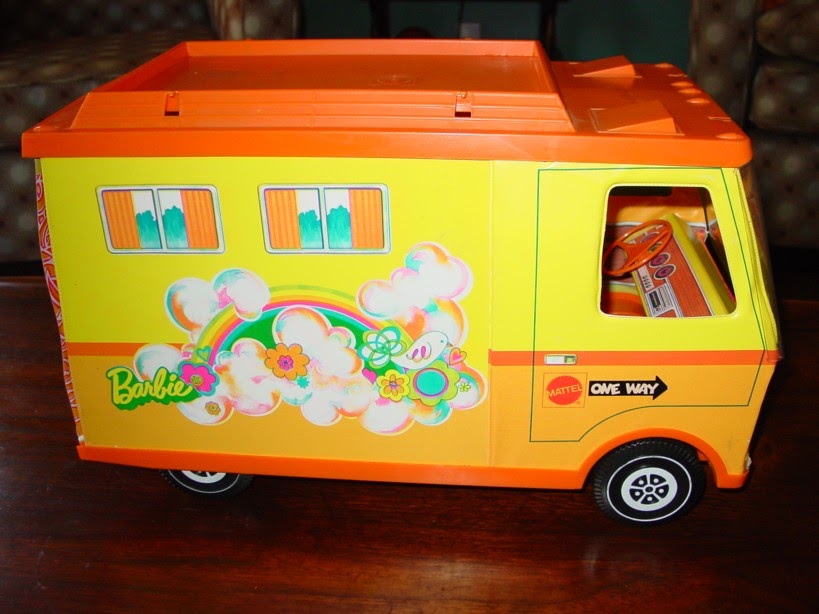 Garage Sale Finds Country Camping with Barbie and Friends