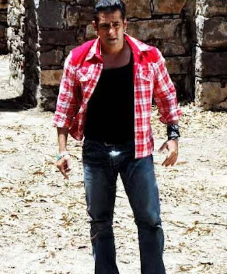 Being Salman Khan Fan Club (Bskfc): Wanted Movie - New Stills