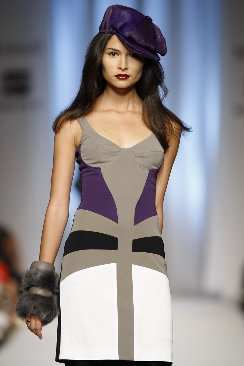 [MLX32FFaisca098.JPG]