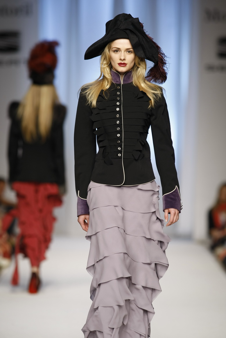 [MLX32FFaisca351.JPG]