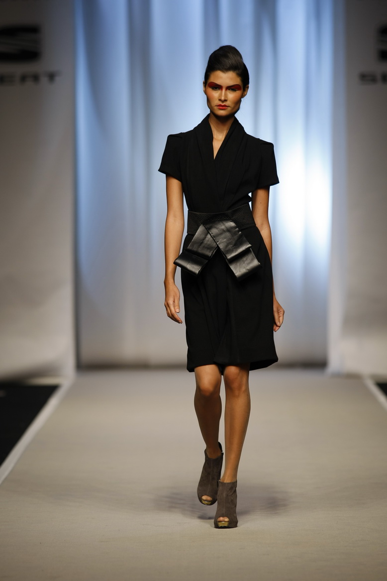 [MLX32MVieira002.JPG]