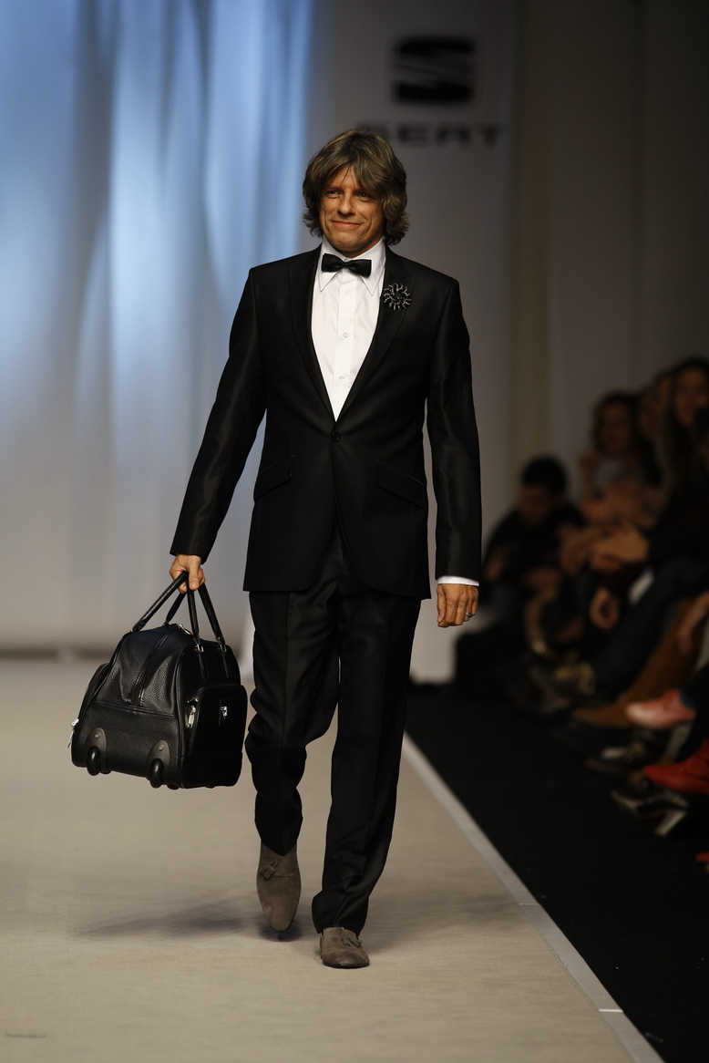 [MLX32MVieira230.JPG]