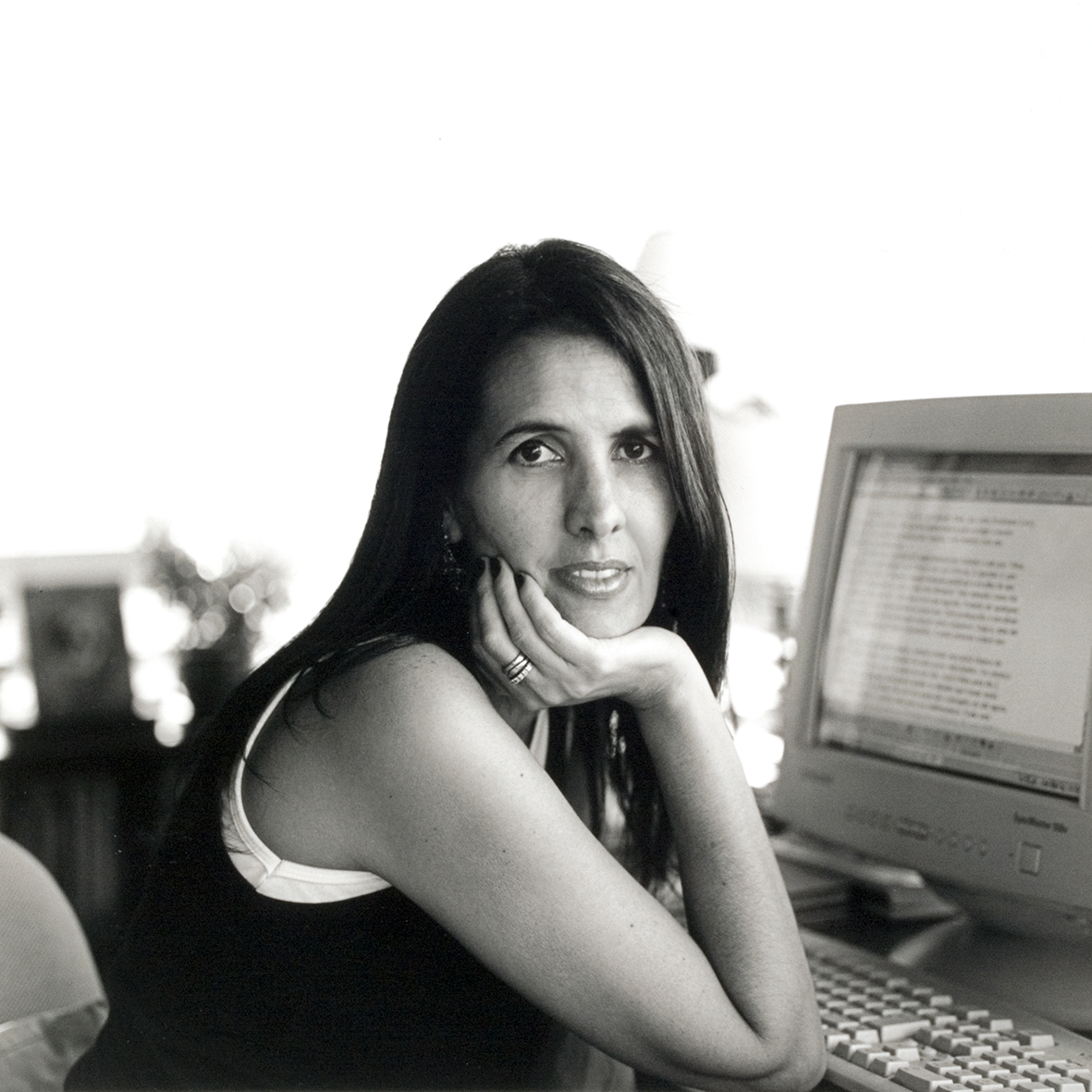 A Autora Do Texto Martha Medeiros Acredita Que EDUCA A Autora Do Texto Martha Medeiros Acredita Que EDUCA