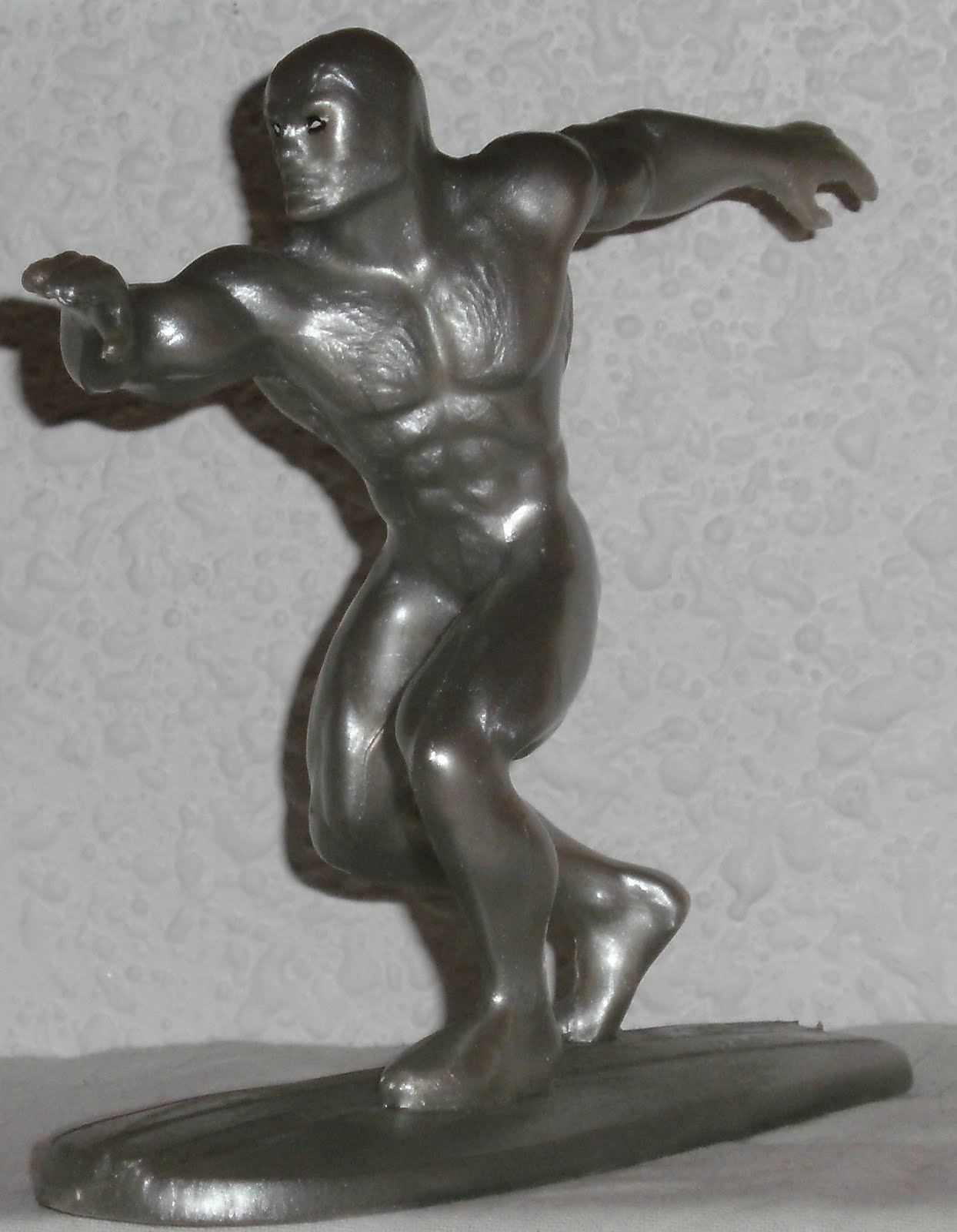 [ESTELA+PLATEADA+-+SURFISTA+COSMICO+(SUPERHEROES+-+MARVEL).JPG]