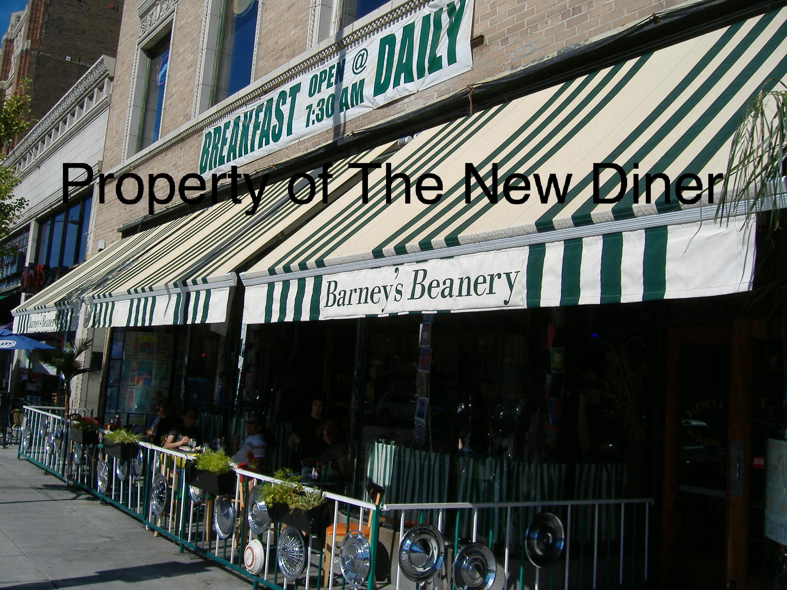 The New Diner Barney's Beanery Pasadena