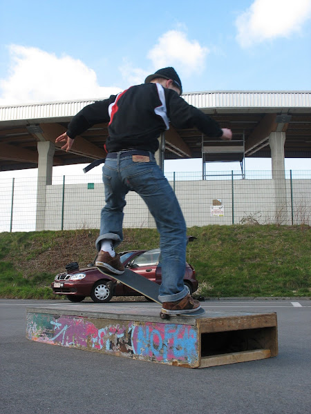 Papêz Nose Grind au Stade