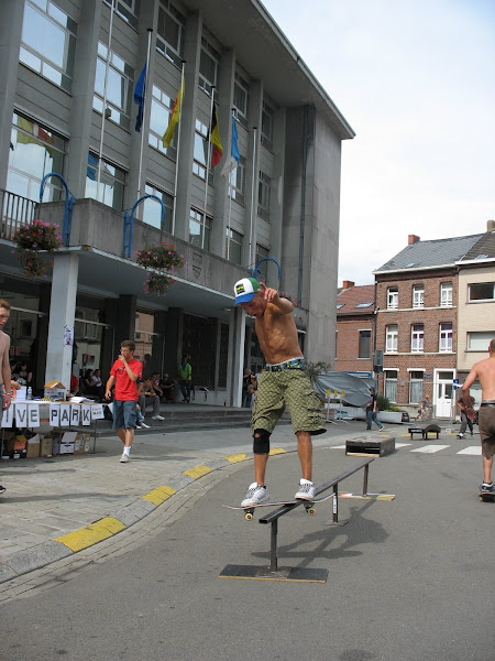 Dam's Board Slide sur "La Barre de Fer"...et Sylvain dain cnez