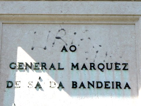 [Monumento2.JPG]