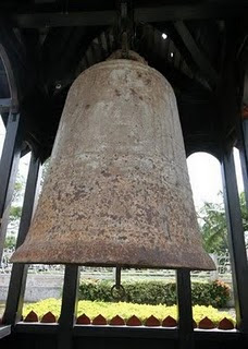 Cakra Donya Giant Bell