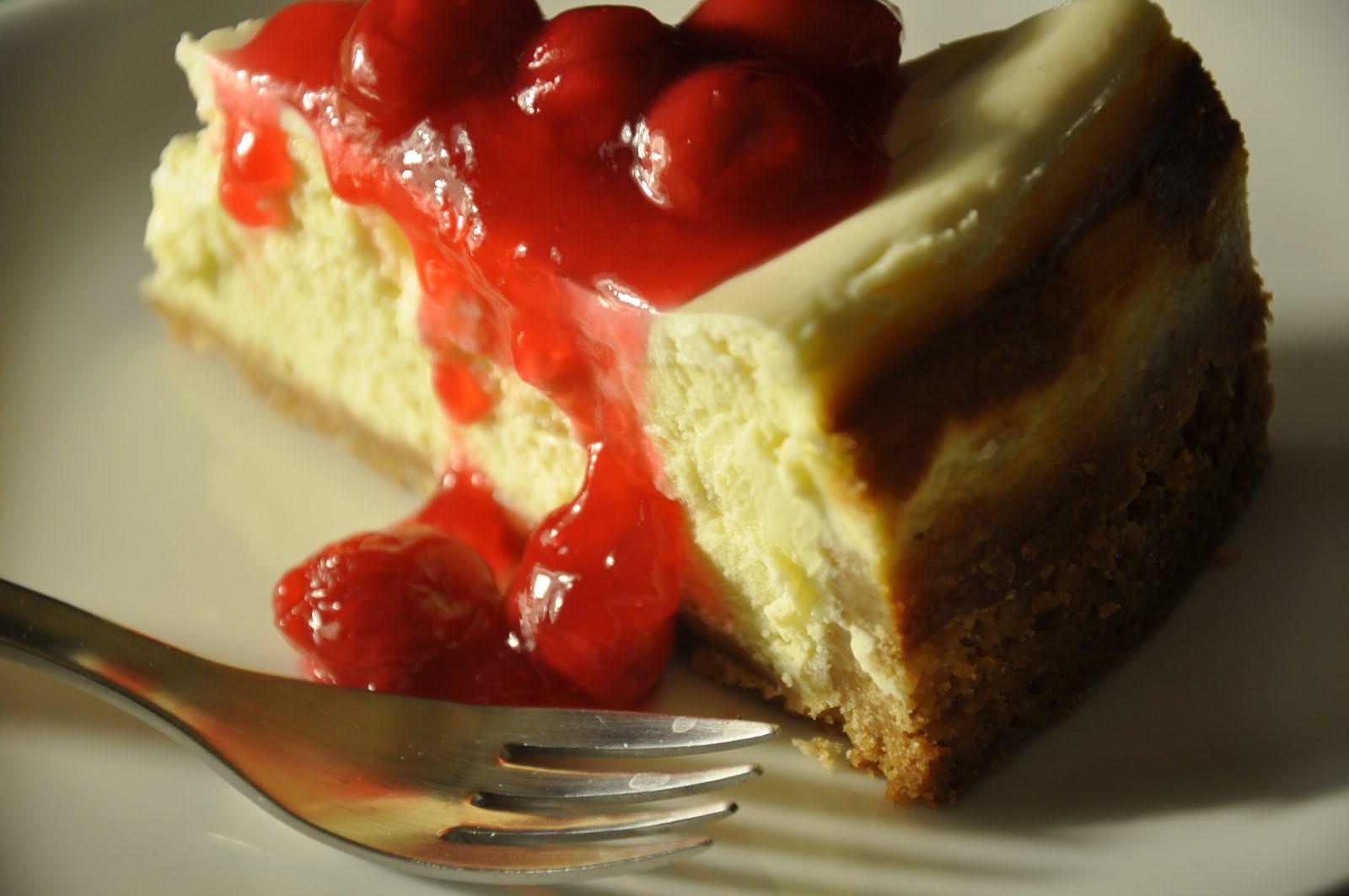 sweet climate: Mascarpone Cheesecake topped with Cherry Sauce