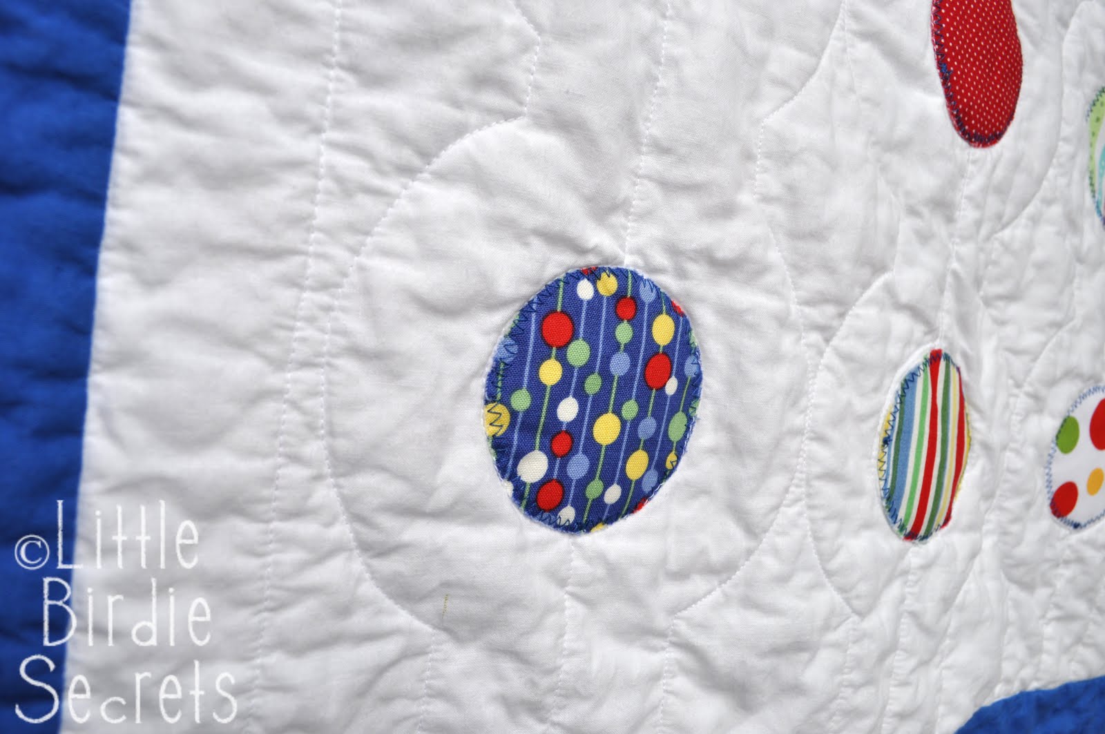 circle applique quilt Little Birdie Secrets