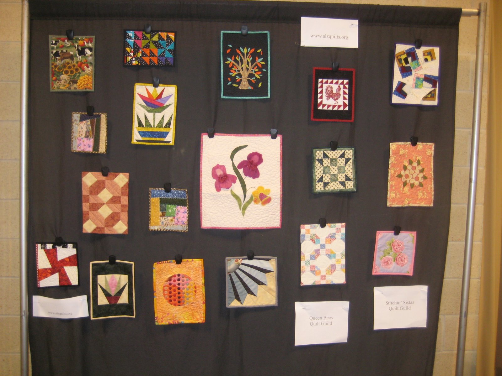 Stitchin Sistas Alzheimer's Art Quilt Initiative
