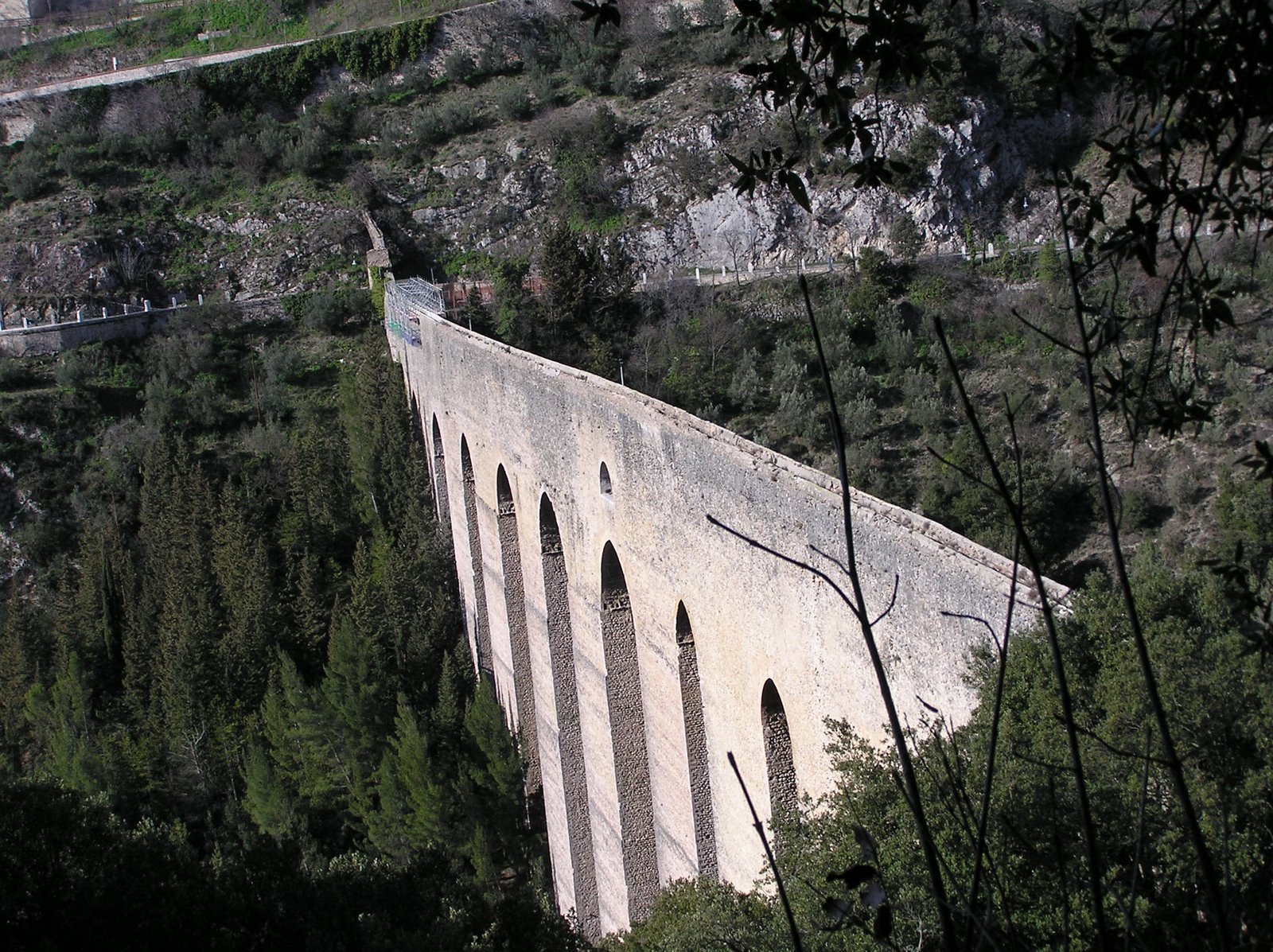 [lucobridge.JPG]