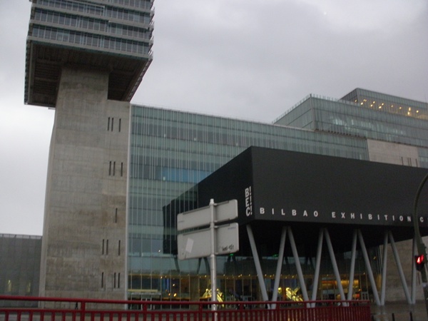 [00+BEC+exterior.JPG]