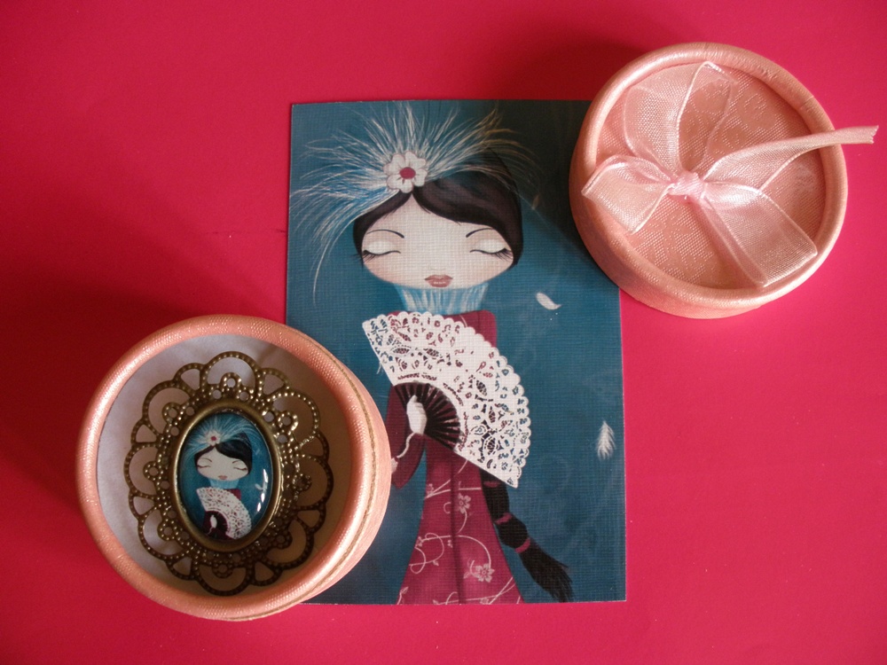 [Mundo+Blankita+-+Broche+++tarjeta.JPG]