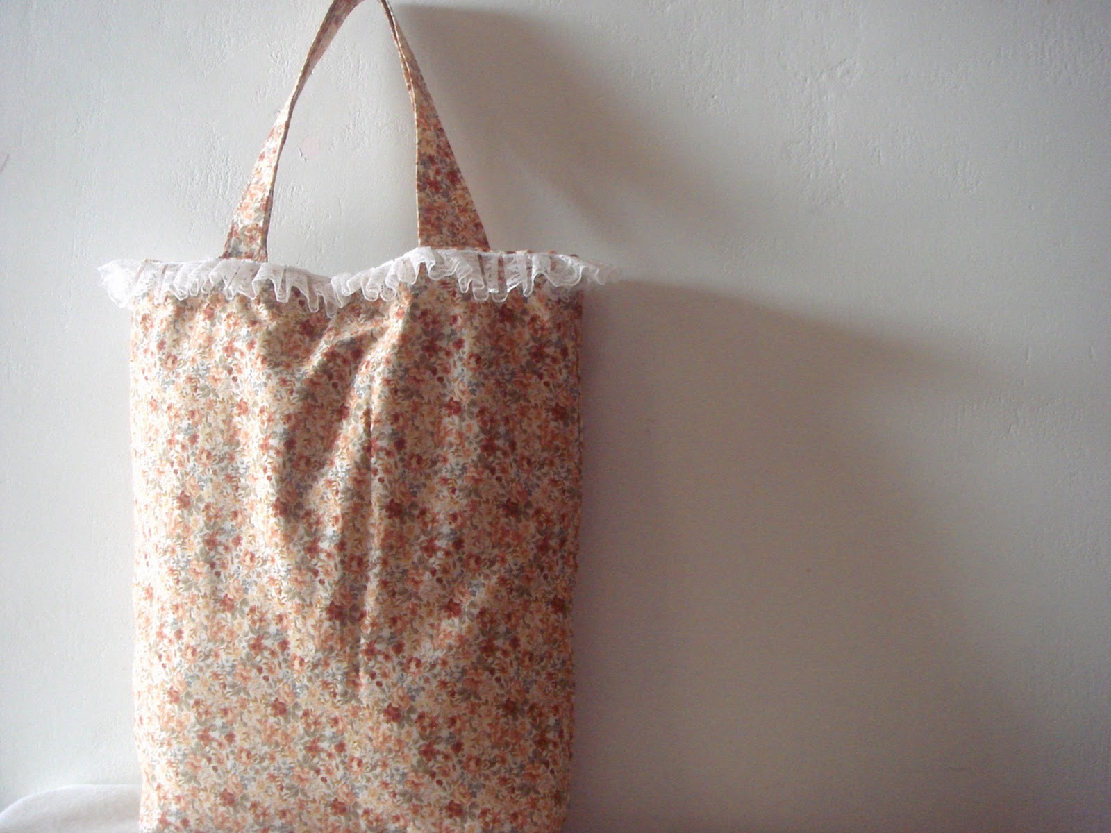 Mynn Q's Handmade: Floral Print Tote Bag