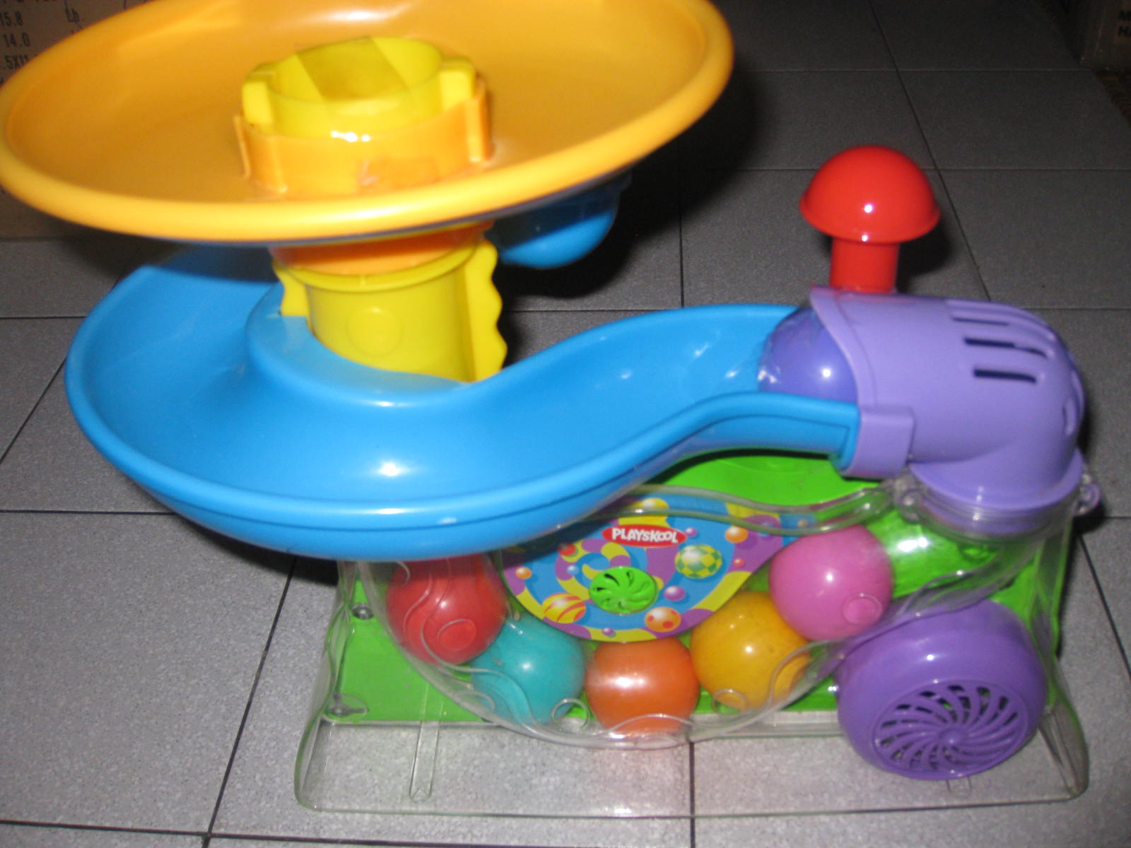 Mesya & Baby Wardrobe playskool pop up ball