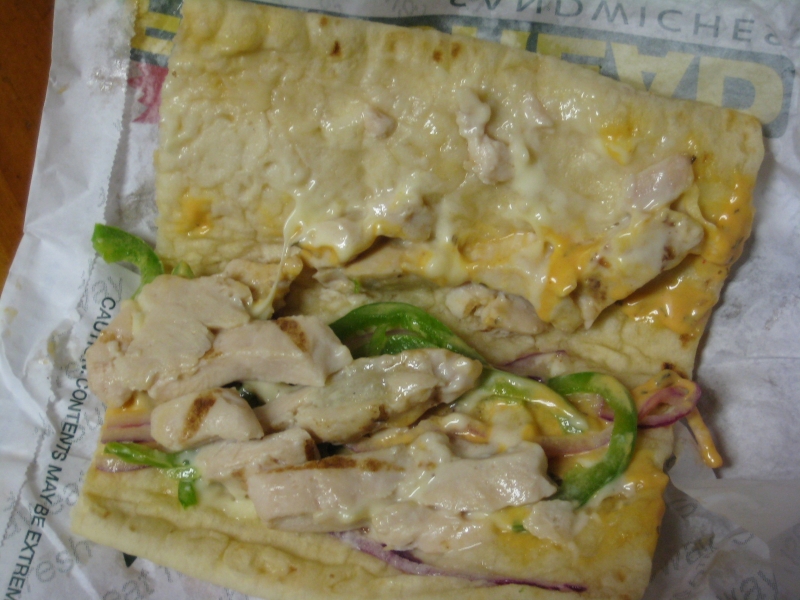 Review Subway Chipotle Chicken and Cheese Melt
