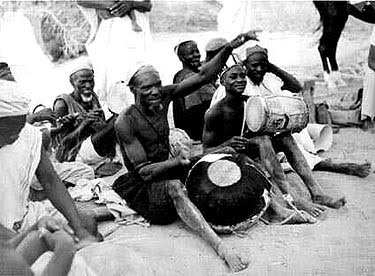 [Tourou+et+Bitti1.jpg]