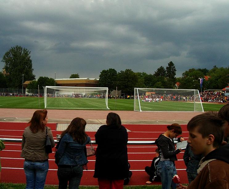 [German+soccer+field.JPG]