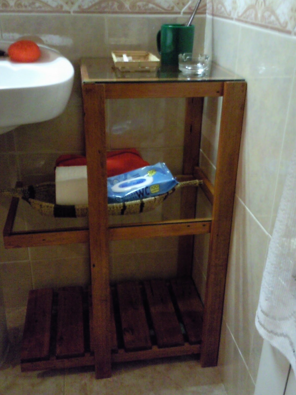 CREAR, RESTAURAR Y RECICLAR: ESPEJO Y MUEBLE BAÑO