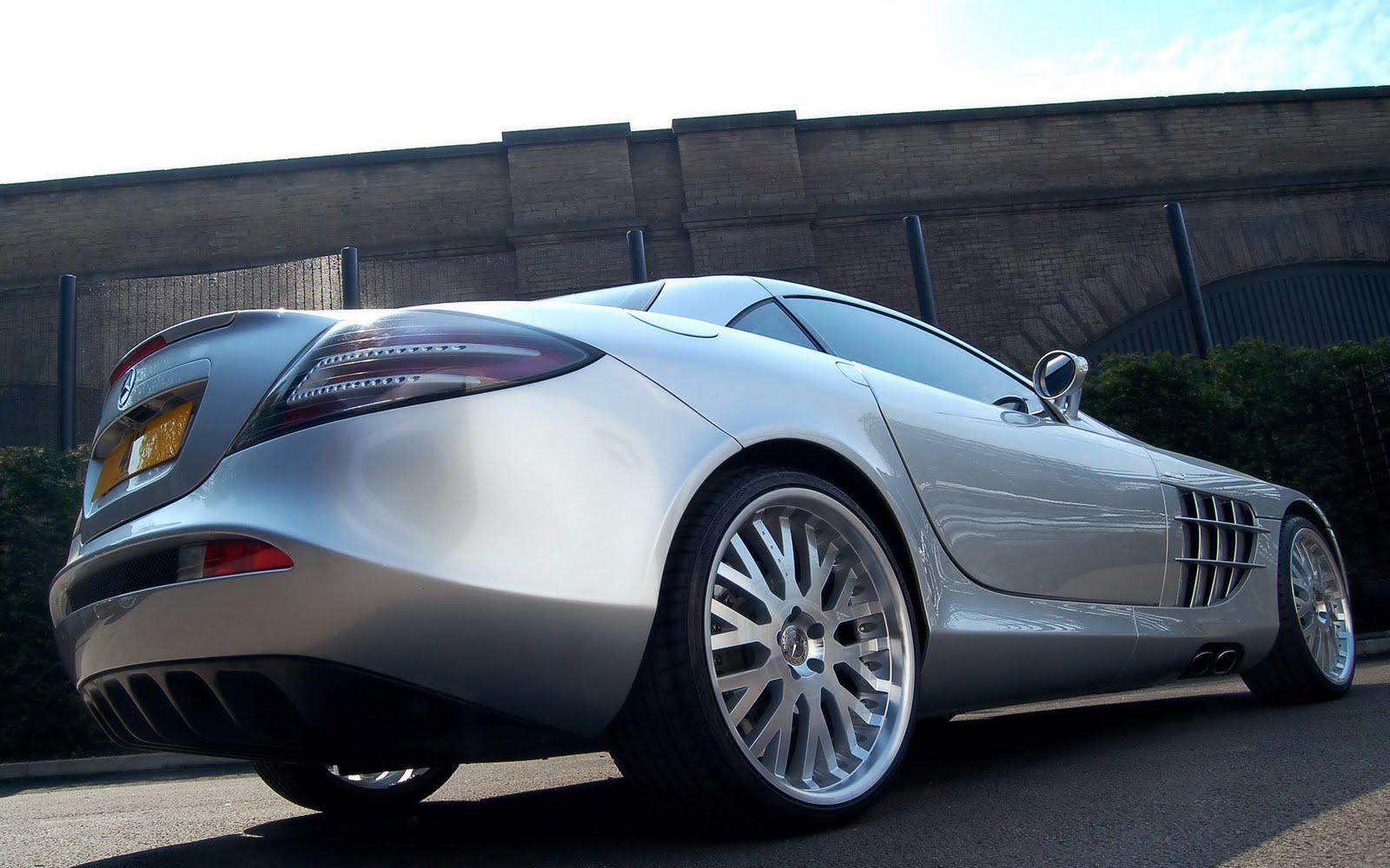 LUXURY CARS DESIGN: MERCEDES LUXURY CARS