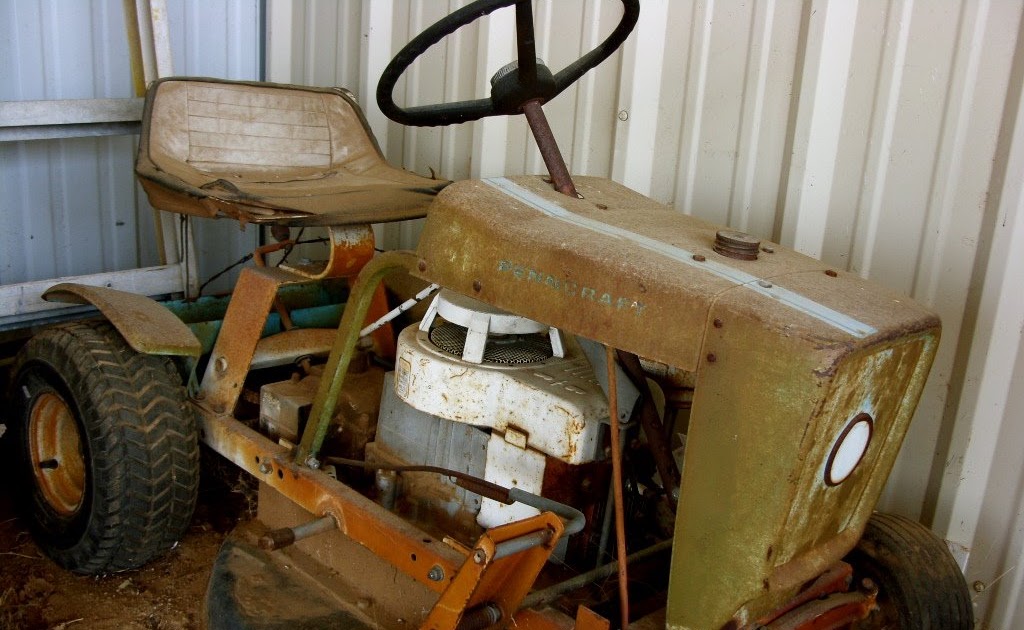 Springtown Garage Sale: Antique Lawn Mower (60's) $100