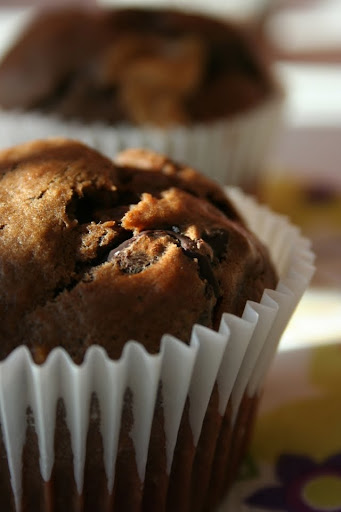 Muffiny bananowo-czekoladowe z masłem orzechowym