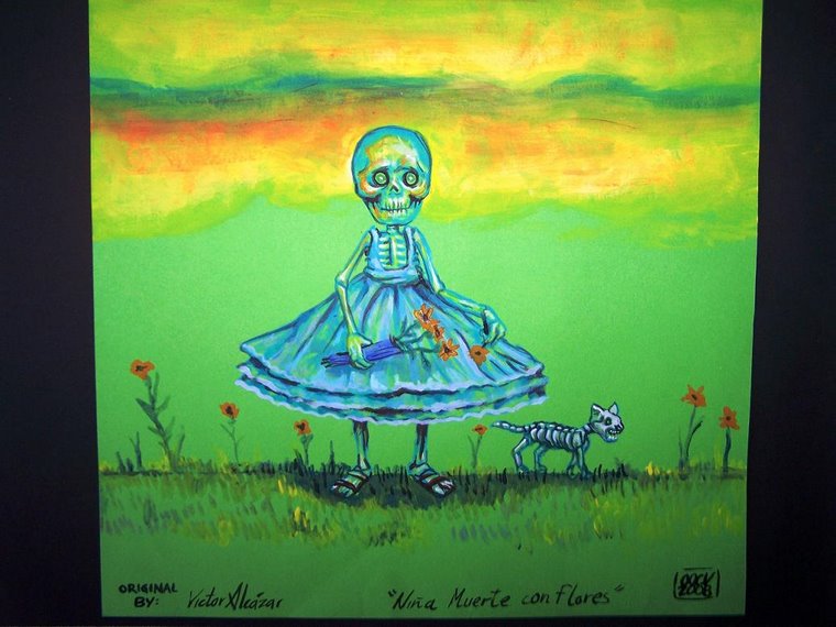 "niña muerte con flores"