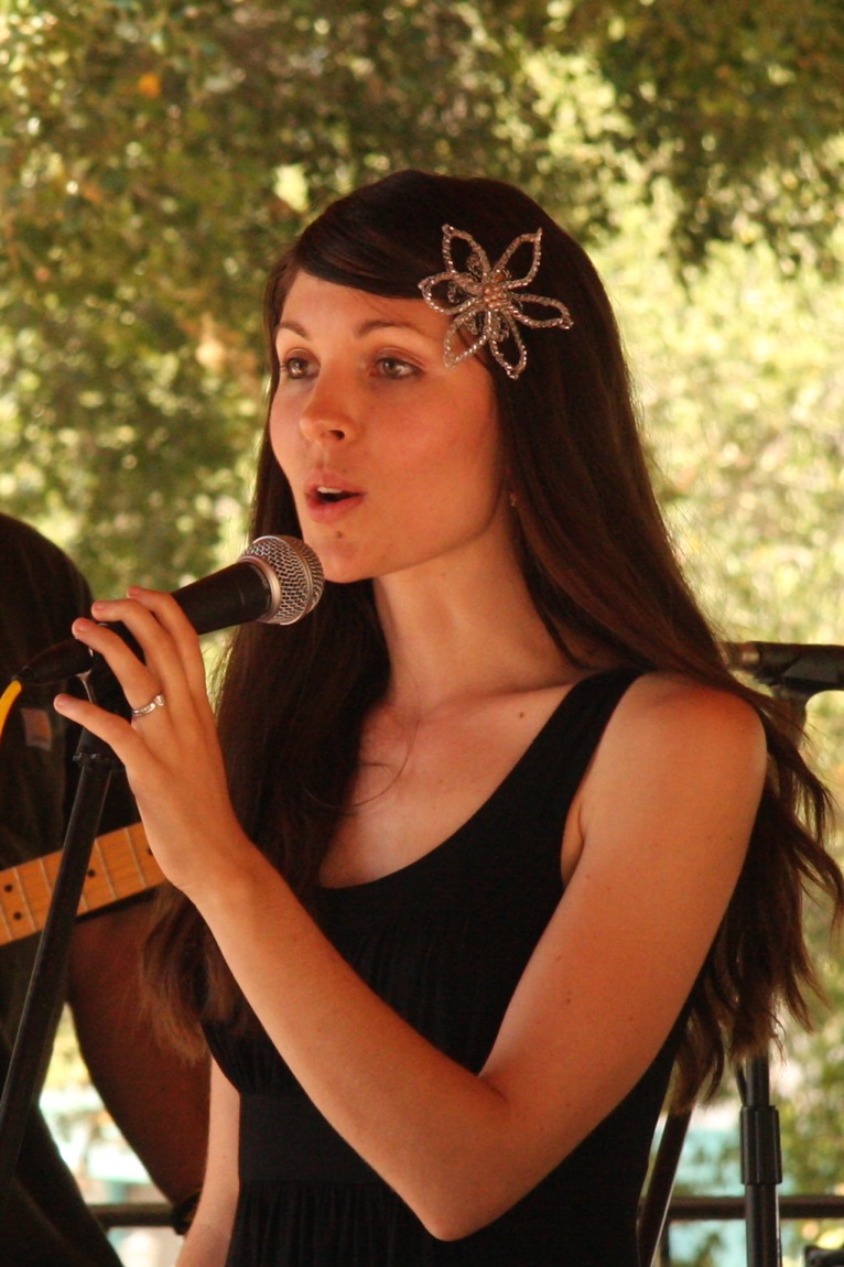 Hosting the Ojai Valley Lavender Festival 6/26/10, rachel speaking