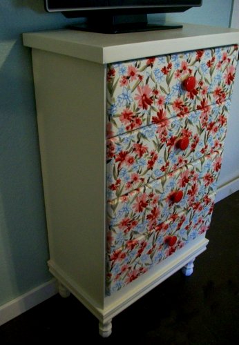 [chest+of+drawers+left+side+view.jpg]