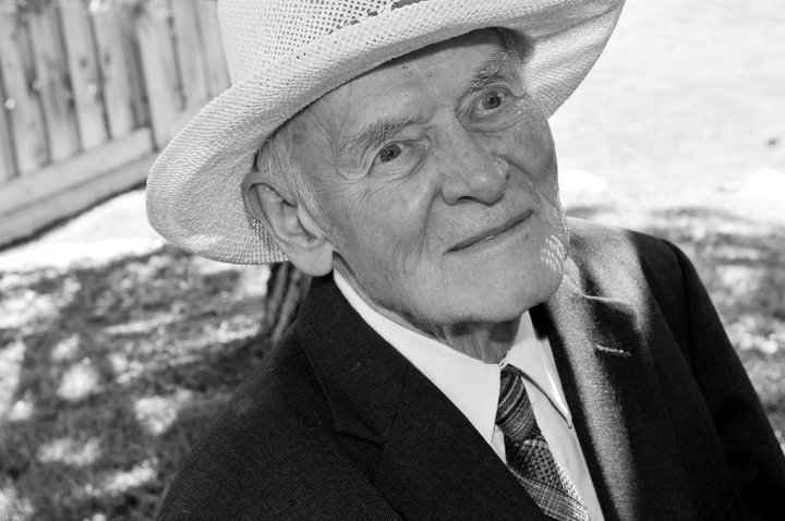 Willard Richards Tate: Willard Richards Tate's Life