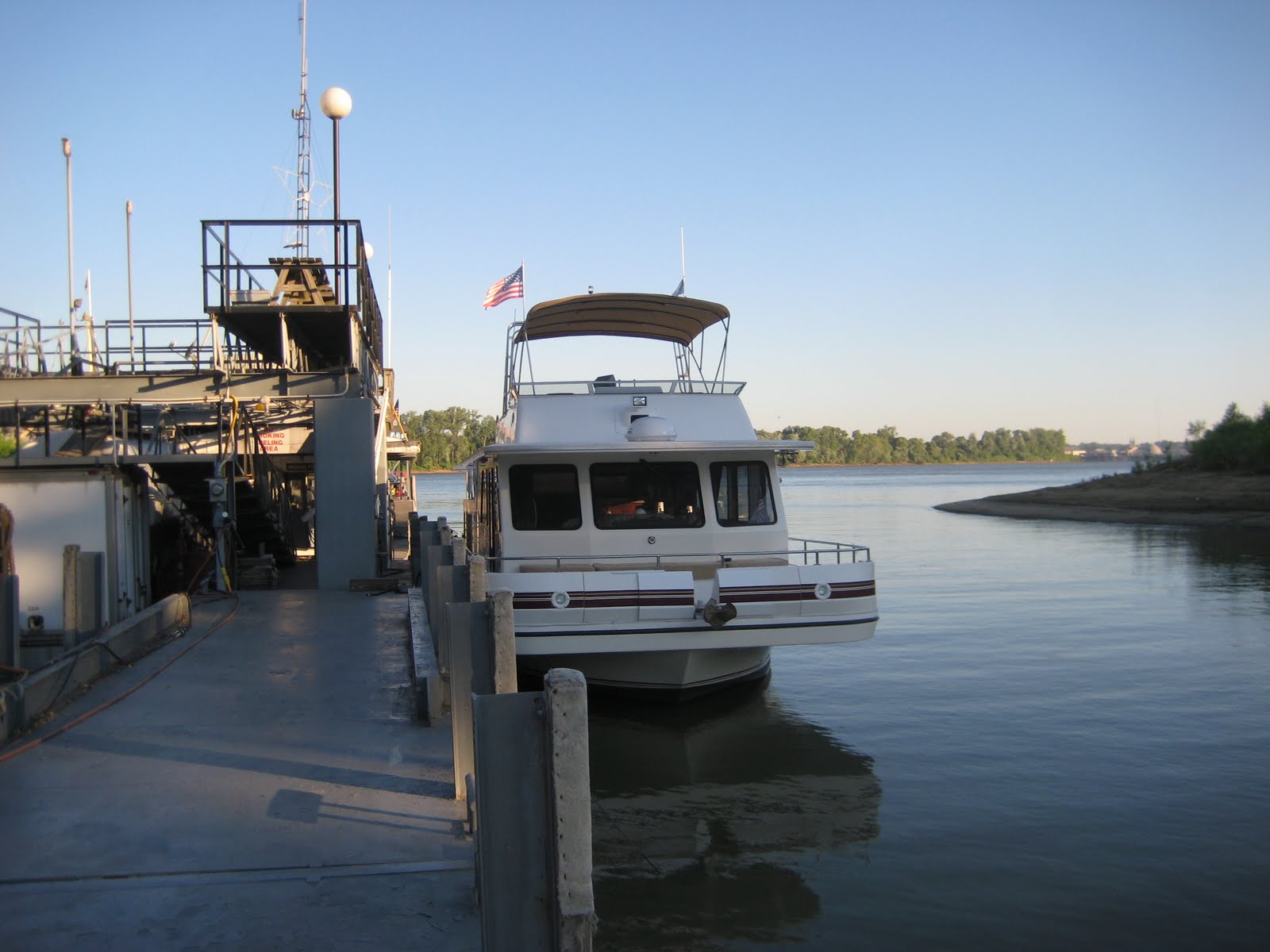 McGees Adventures INLAND MARINAEVANSVILLE