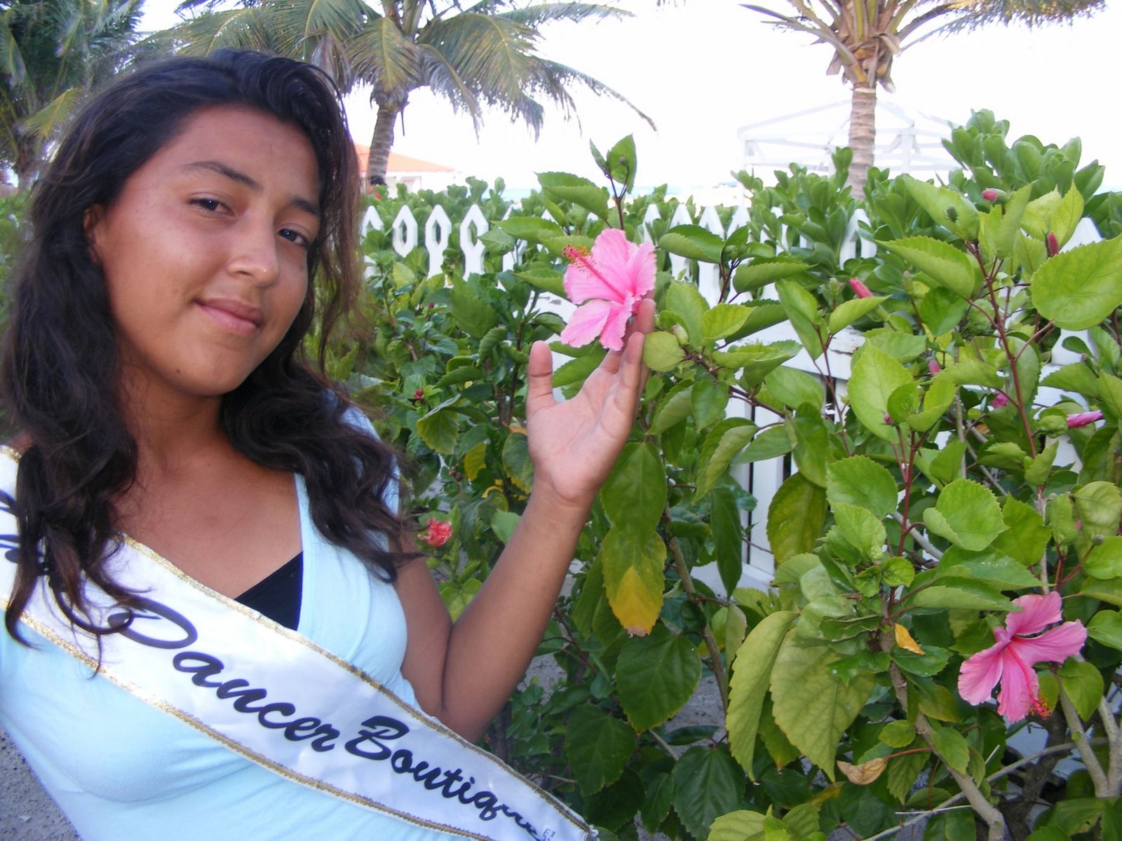 [25+Emeli+Cerpa.jpg]