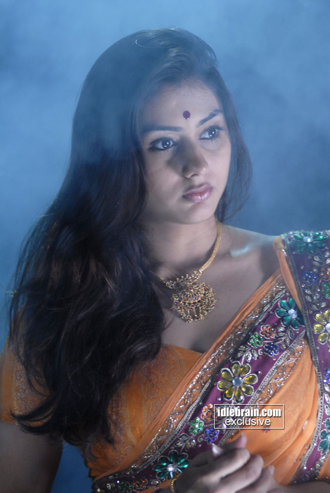 [namitha-maya-0002.jpg]